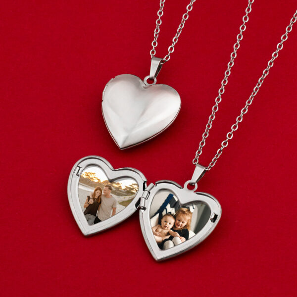 HEART LOCKET | Photo
